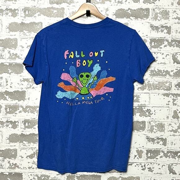 Fall Out Boy Hella Mega Tour Shirt Size Small Pop Punk Emo Y2K - Picture 2 of 6
